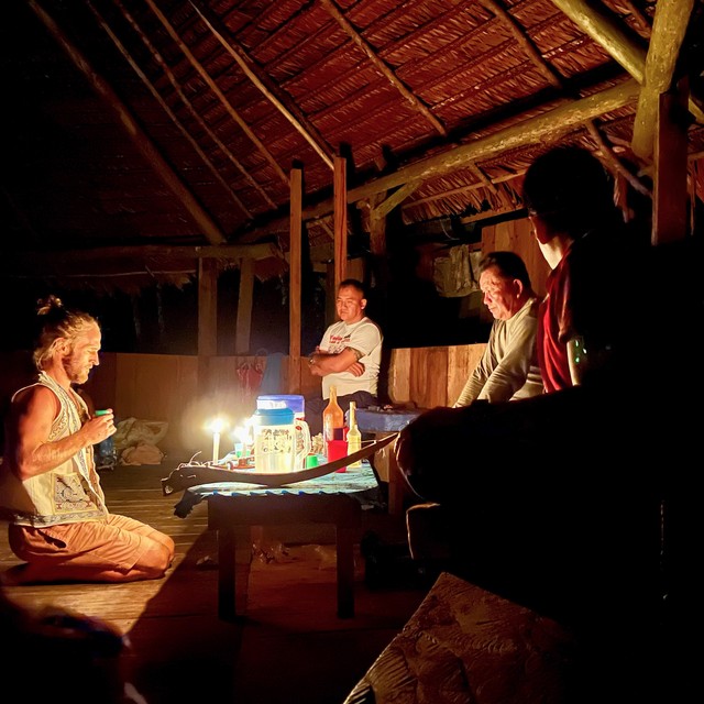 Peru-Ayahuasca-Shaman-Prayer-Drinking